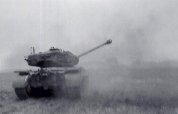 M26 Pershing in Aktion bei Remagen.