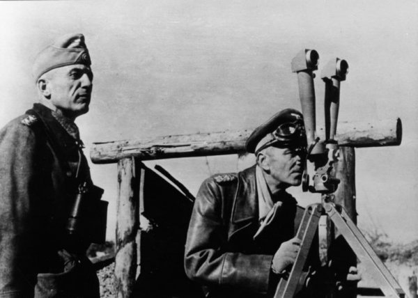 CURIOSIDADES BÉLICAS:  Stalingrado 1943. Hasta el último hombre y el último cartucho.